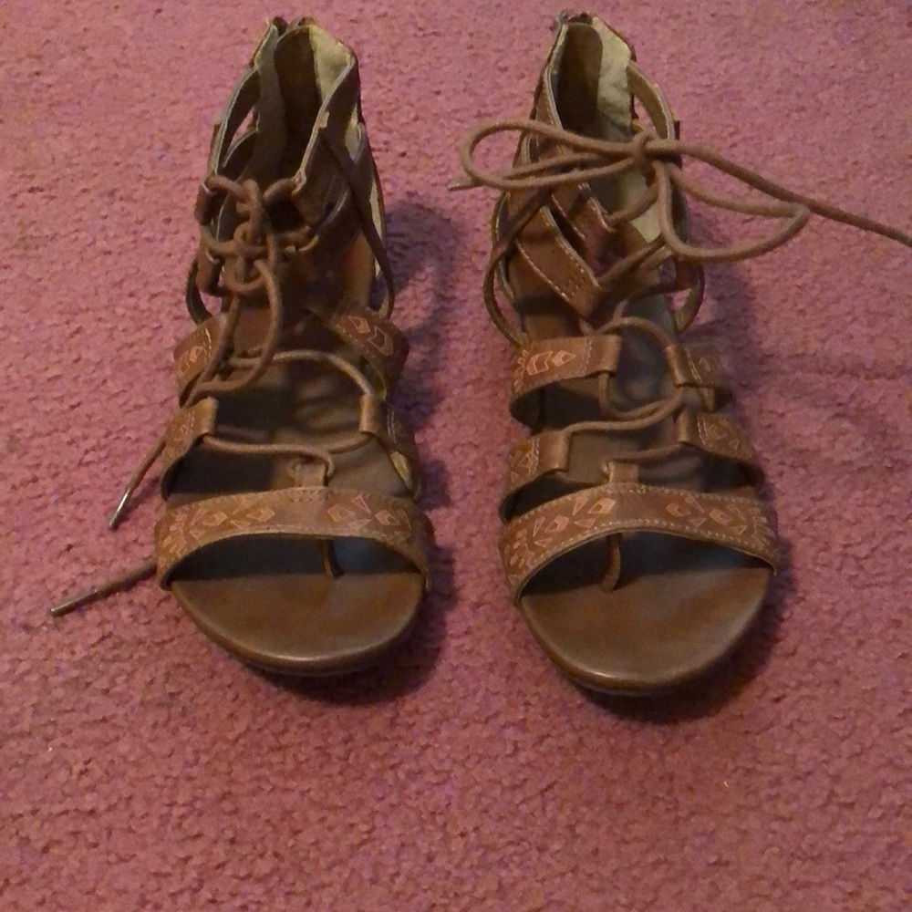 JELLY POP SANDALS SIZE 6